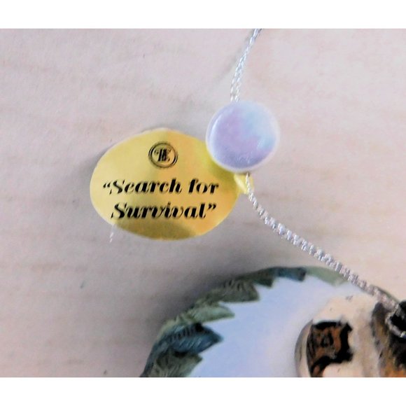 Call of the Wilderness Ornament Search for Survival Kevin Daniel 2001 Bradford - Picture 3 of 3